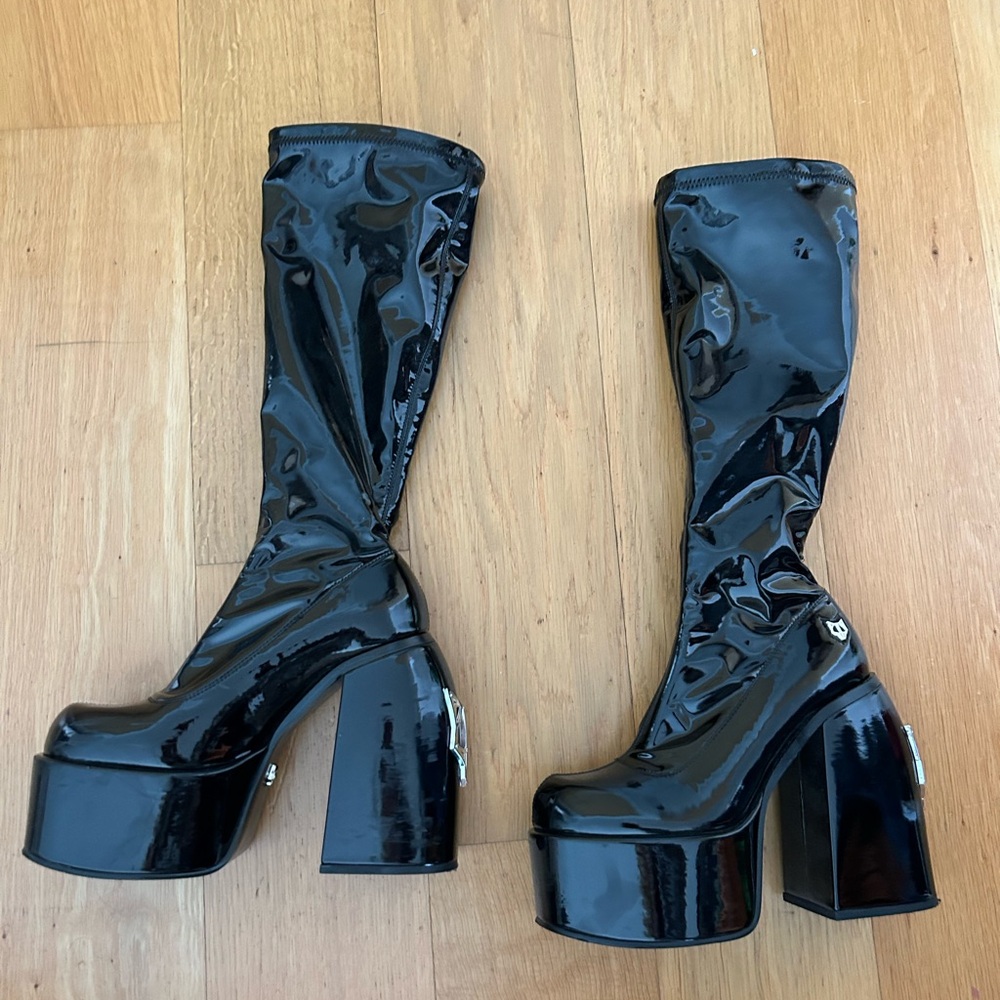 Amazing Naked Wolfe boots!! Worn once! Size 36